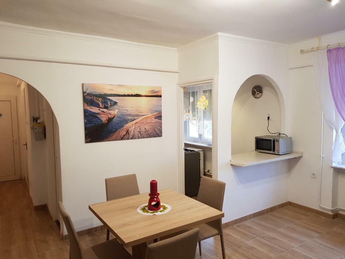 Lia Apartman Kiskunhalas Eksteriør bilde
