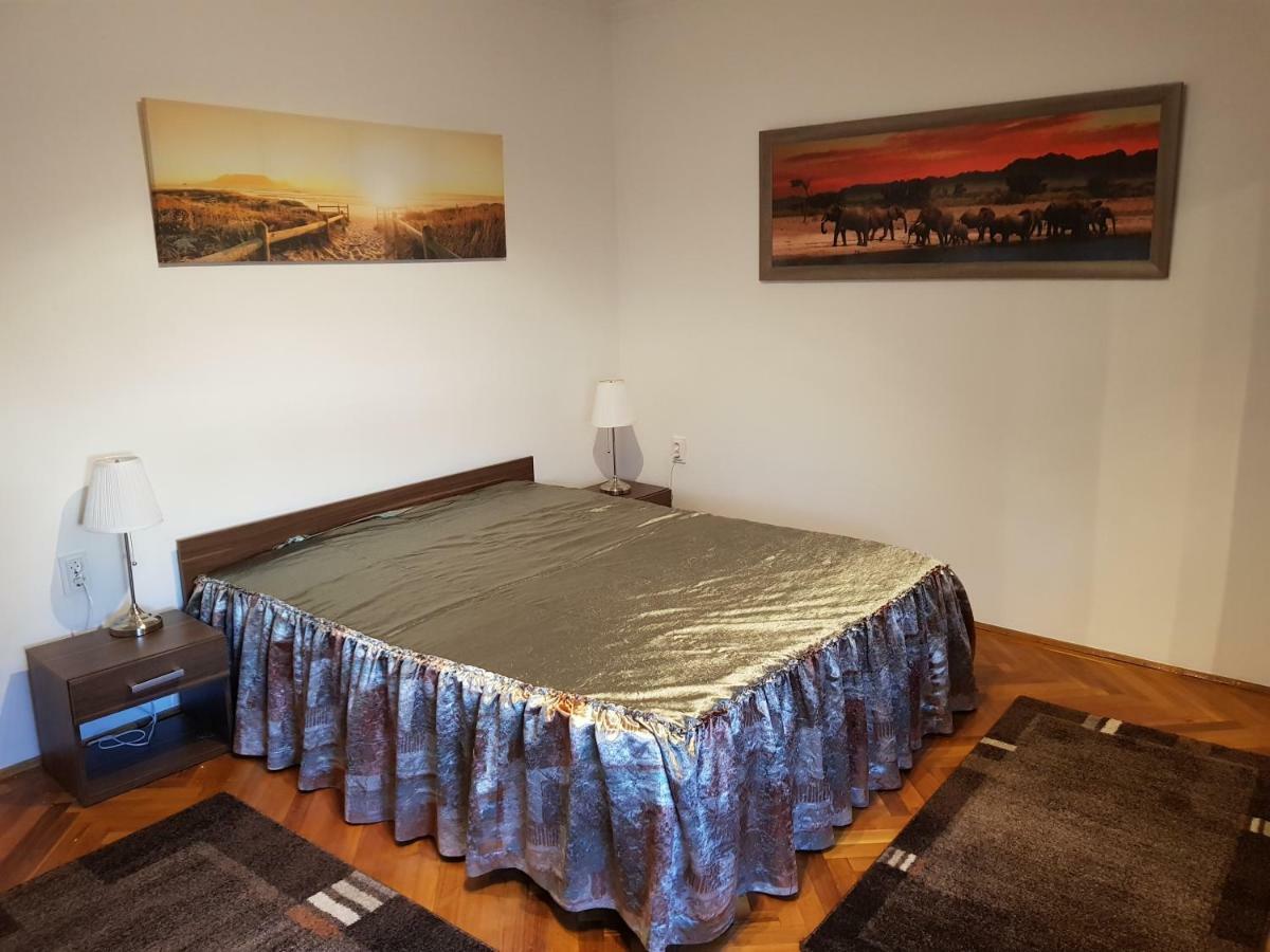 Lia Apartman Kiskunhalas Eksteriør bilde