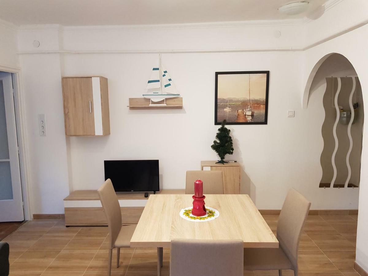 Lia Apartman Kiskunhalas Eksteriør bilde